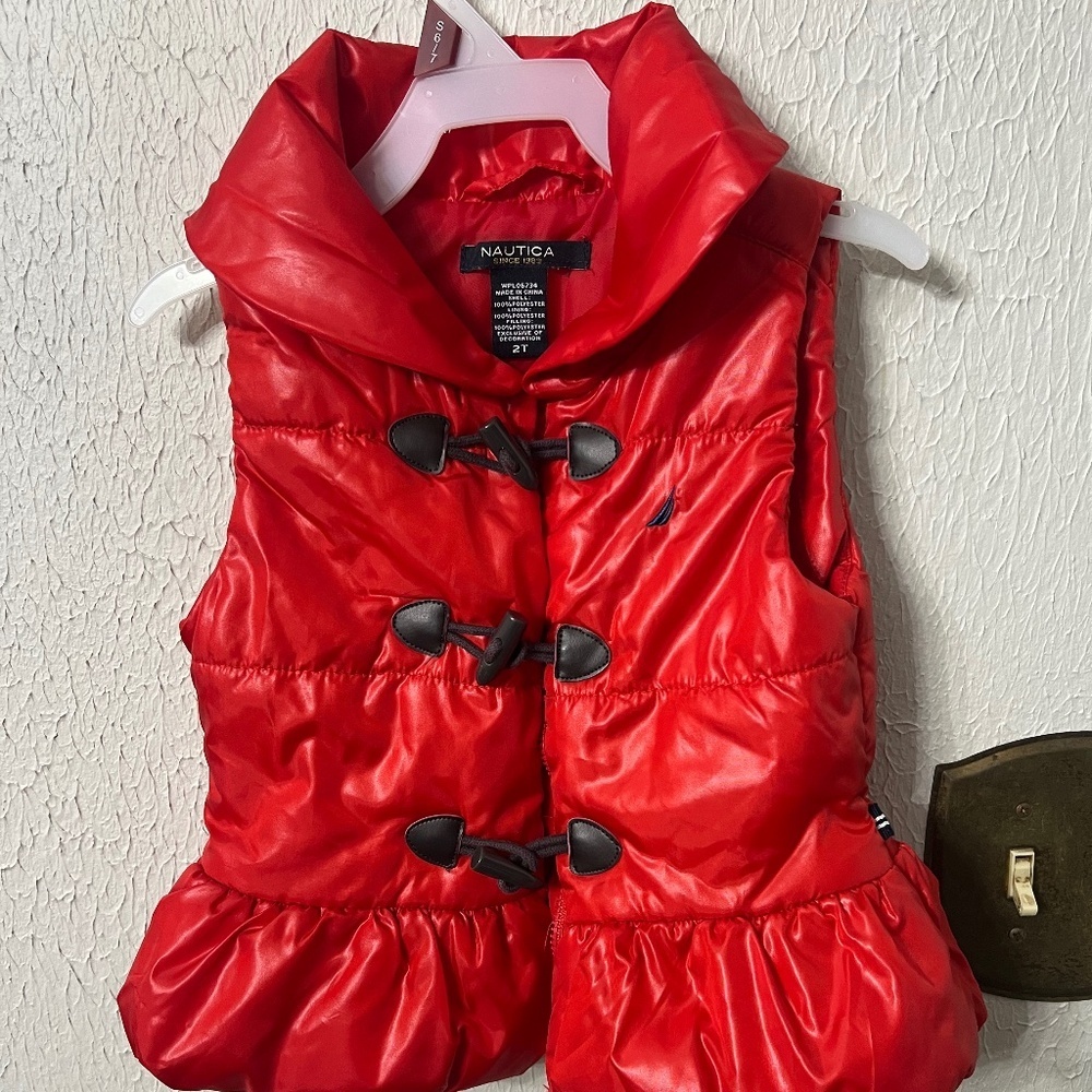 Nautica Puffer Vest Size 2T Red